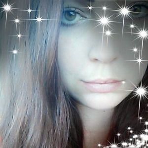 Meet your Posher, Alicia